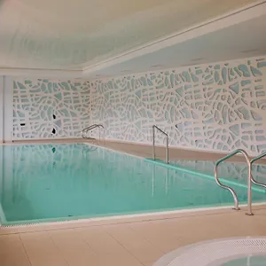Waterlane Island - Riverview Pool, Spa, Gym & Parking By Downtown Apartmán